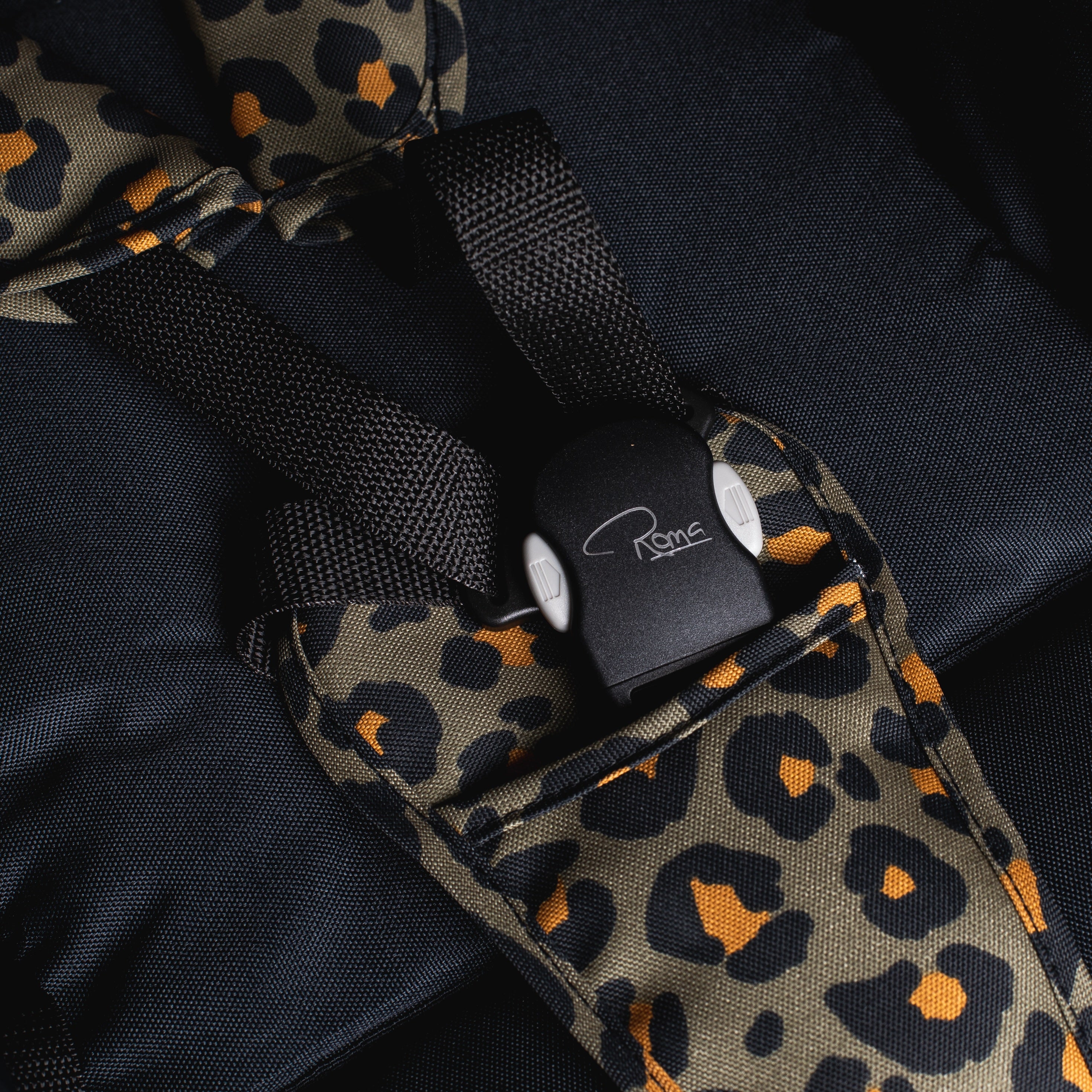 Roma Gemini Base with Colour Pack - Khaki Leopard
