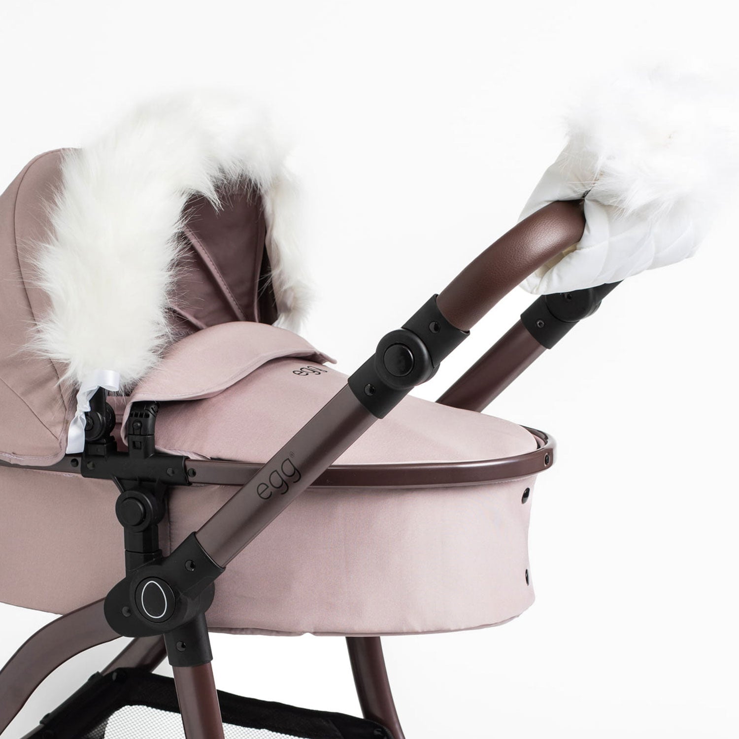 egg® Dolls Pram Fur Accessory Pack - White